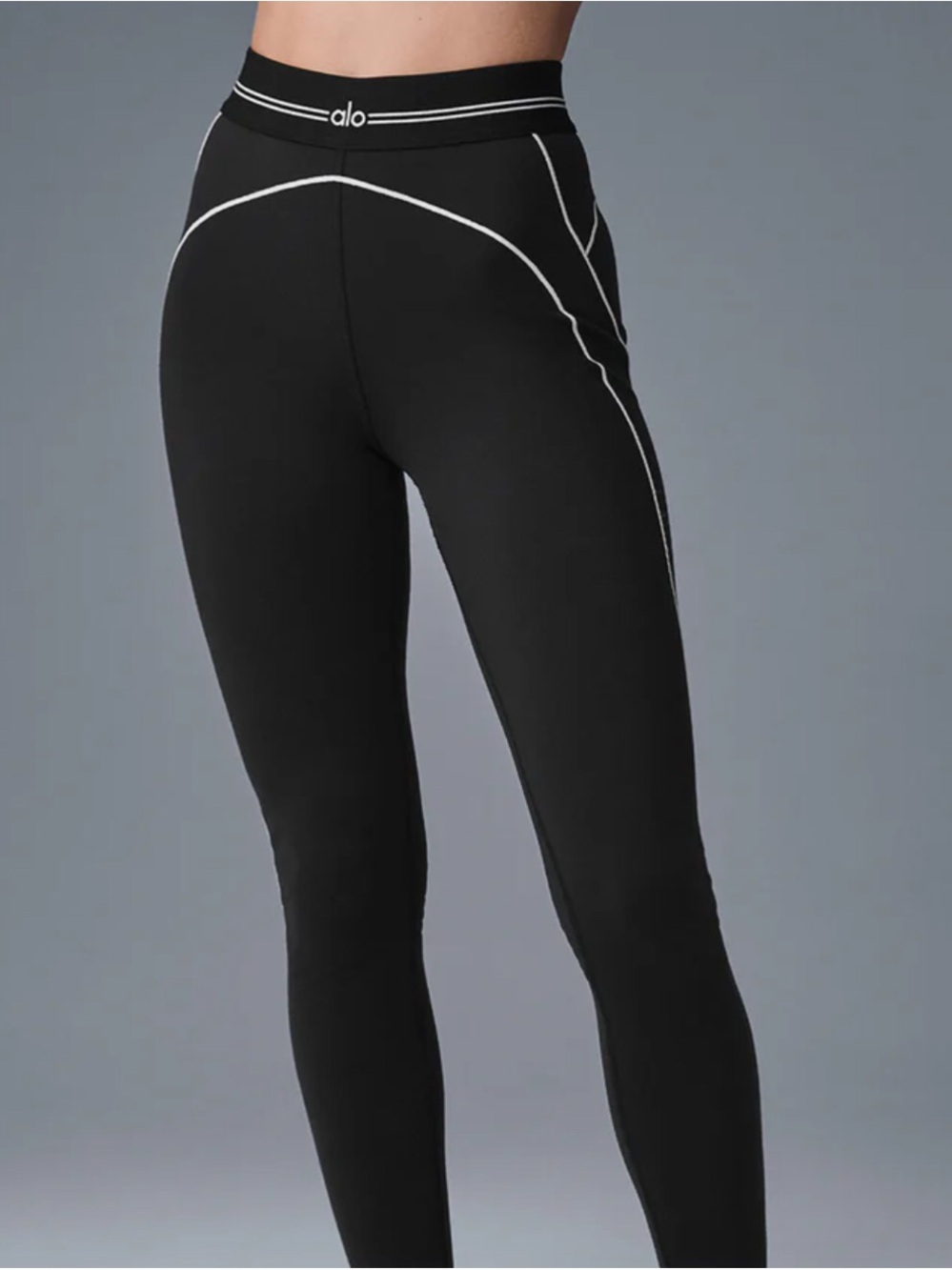 ALO Yoga Airbrush High-Waist Heart Throb Leggings - Picture 2 of 5